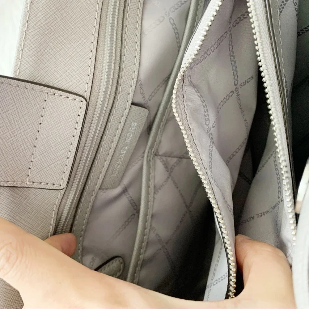 NEW‎ Michael Kors Cynthia Saffiano Leather Satchel